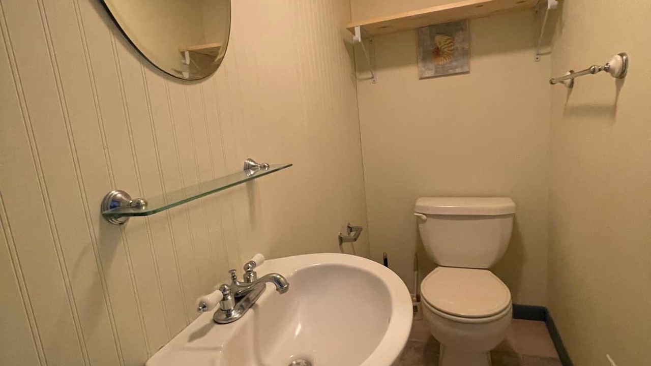Photo of Bathroom in Chincoteague