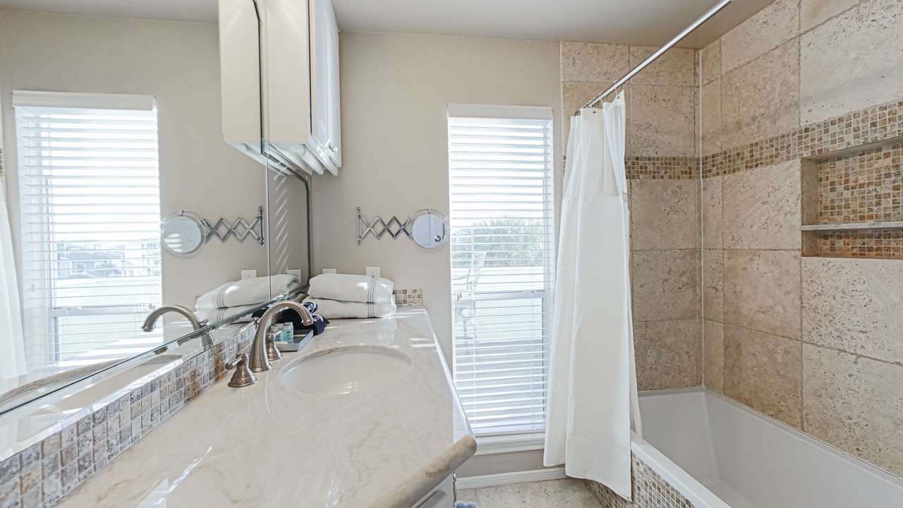 Photo of Bathroom in Pointe San Luis
