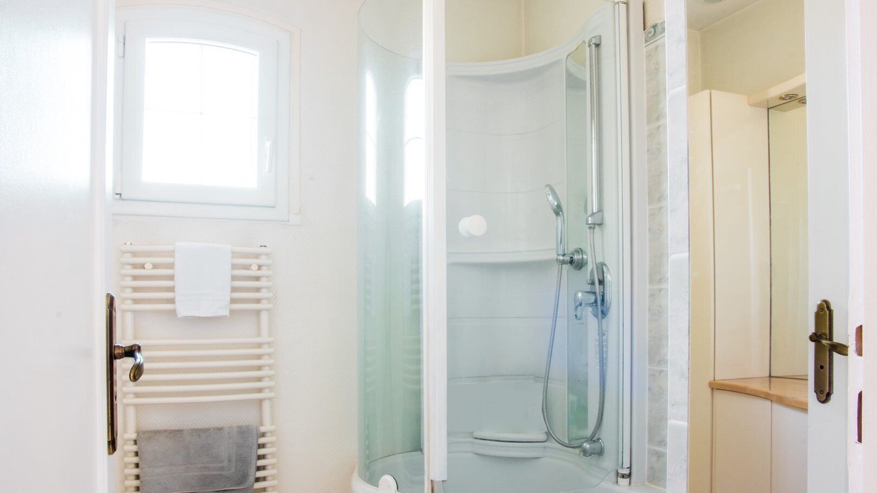 Photo of Bathroom in Chasseneuil-du-Poitou