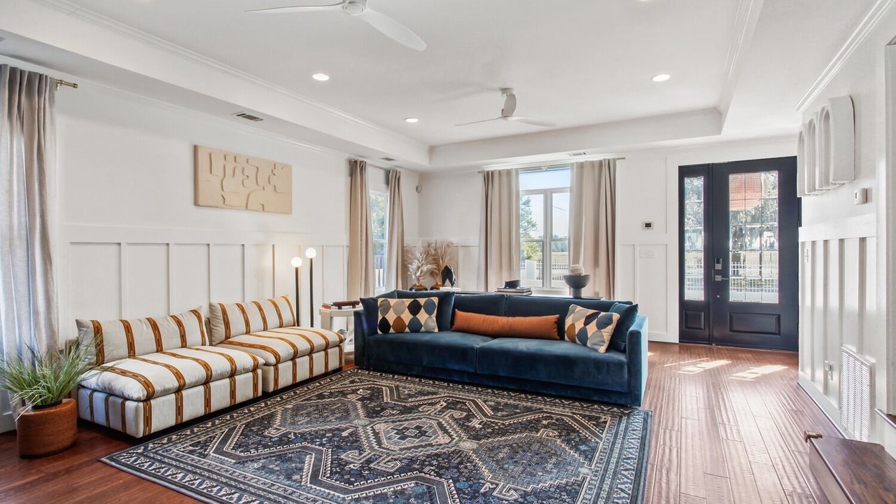 Photo of Livingroom in Thunderbolt