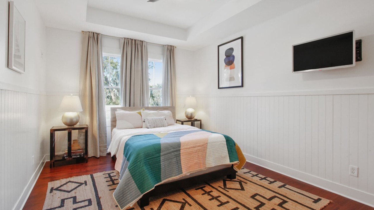 Photo of Bedroom in Thunderbolt