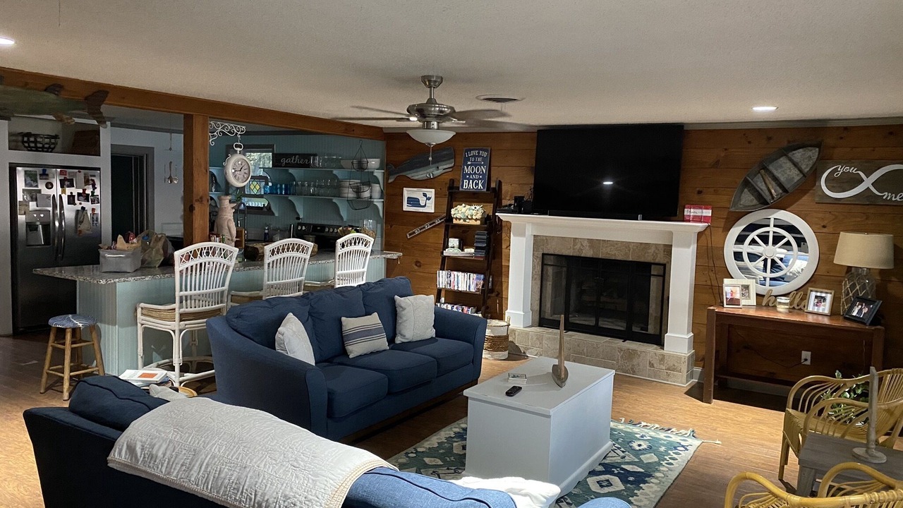 Photo of Livingroom in Wills Point