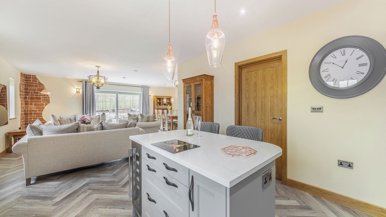 Photo of Others in Wing