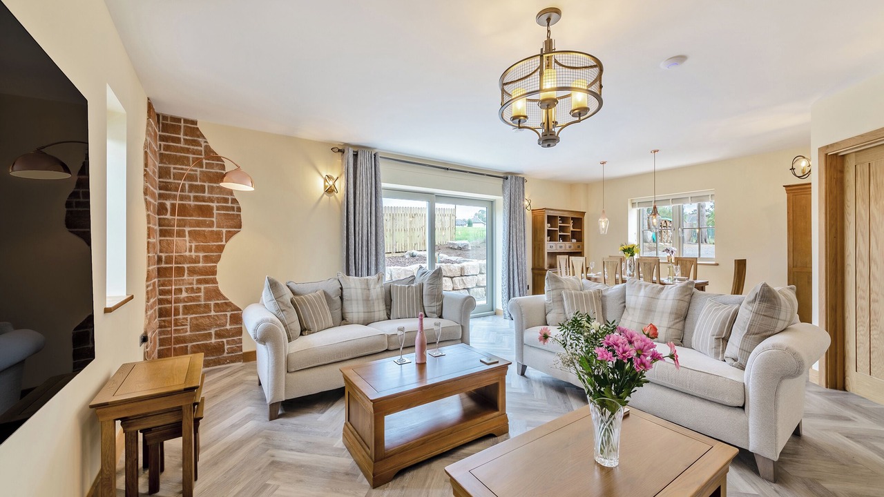 Photo of Others in Wing