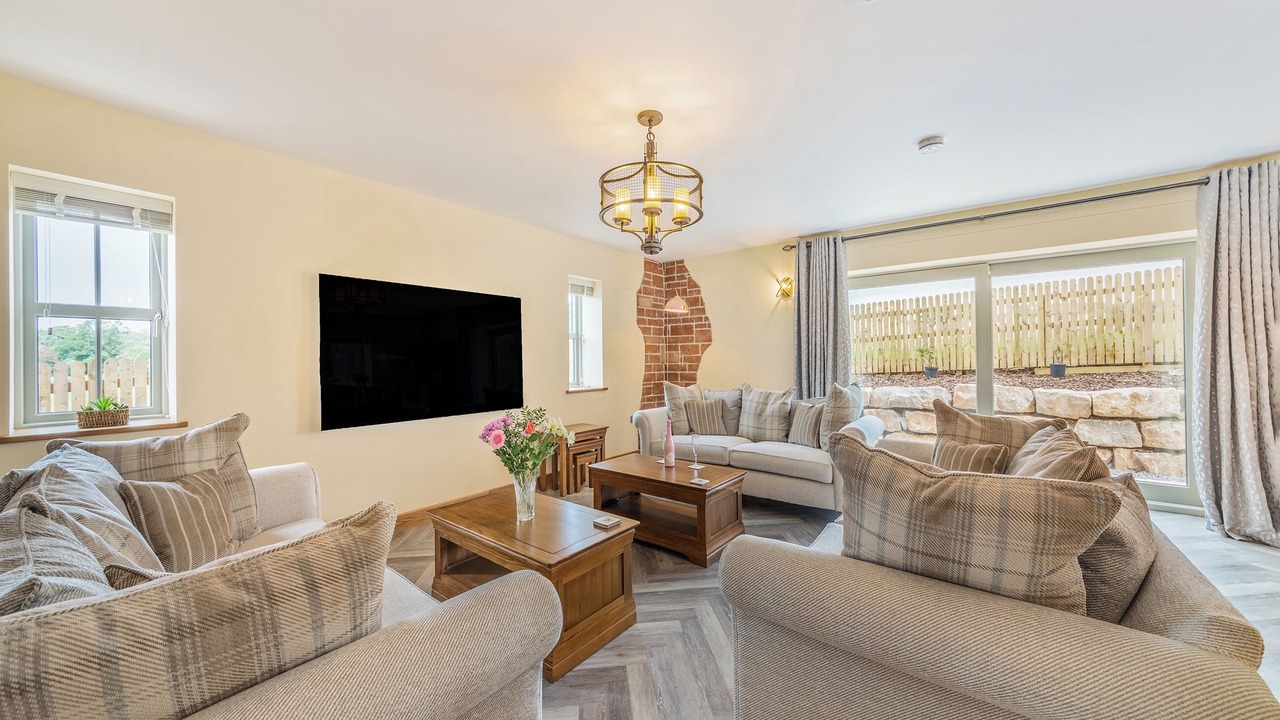 Photo of Others in Wing