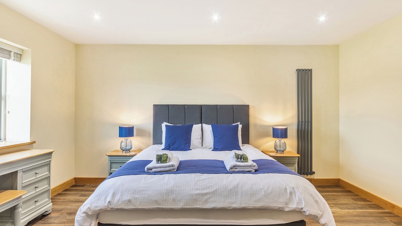 Photo of Others in Wing