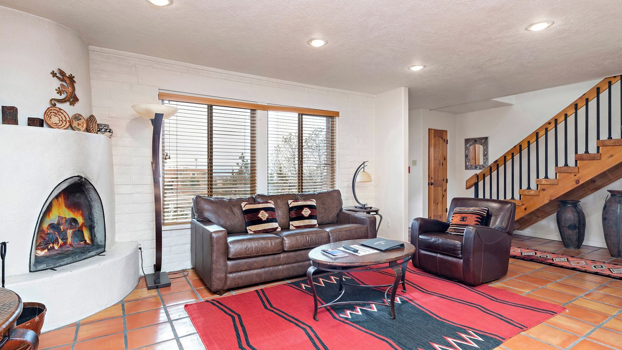 Photo of Livingroom in Northeast Santa Fe