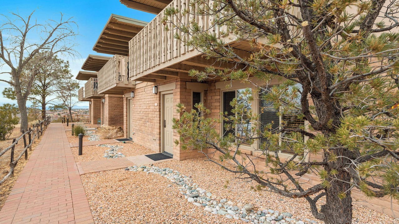 Photo of Patio Balcony in Northeast Santa Fe