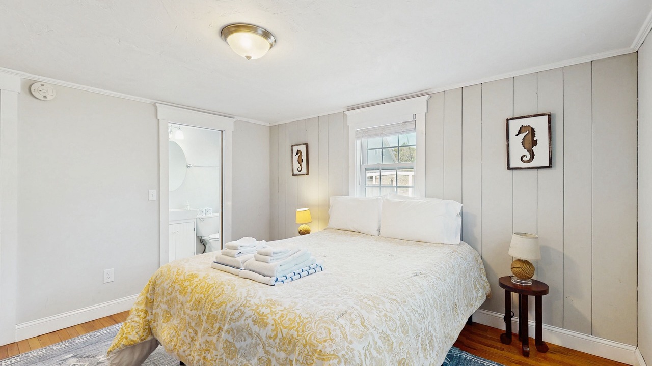 Photo of Bedroom in West Yarmouth