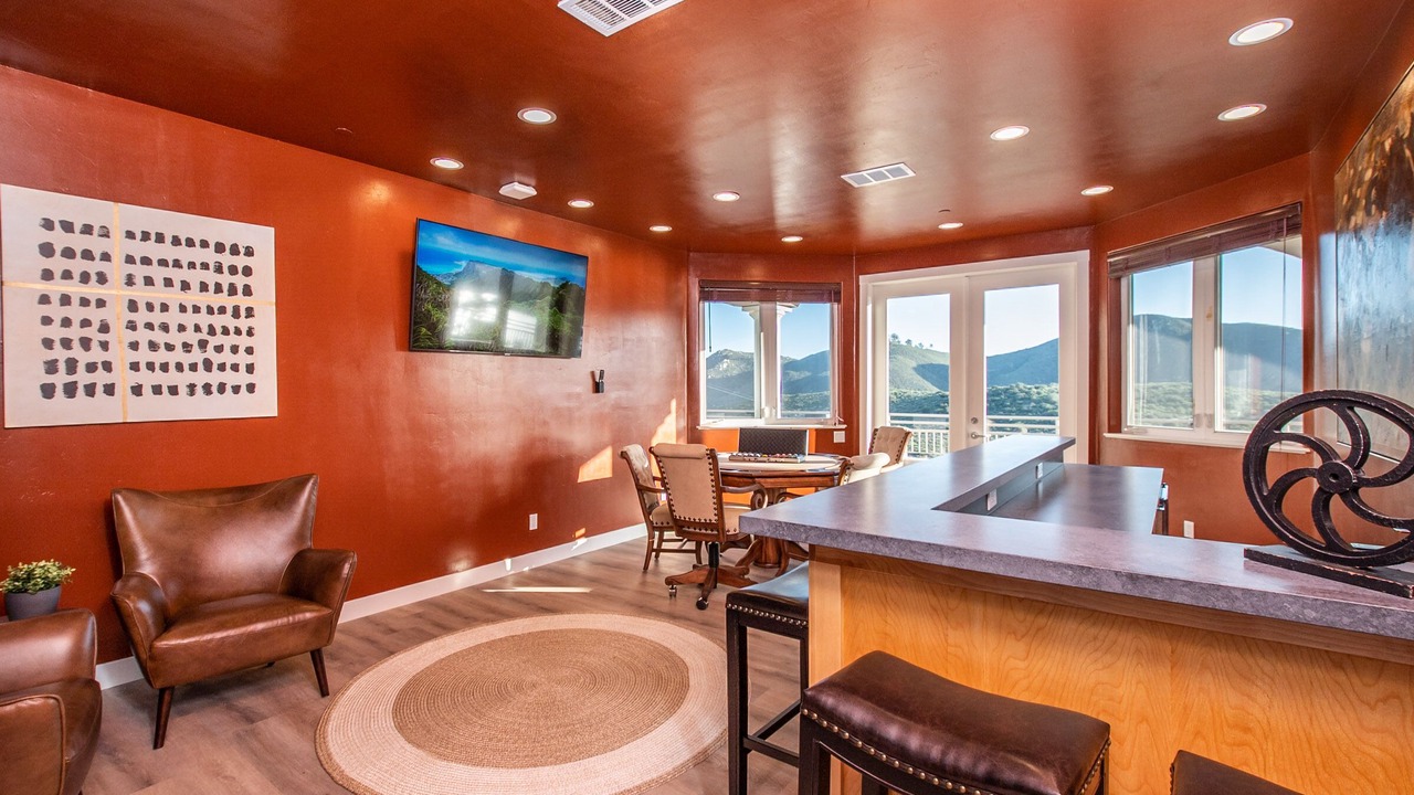 Photo of Bedroom in Lake Hodges