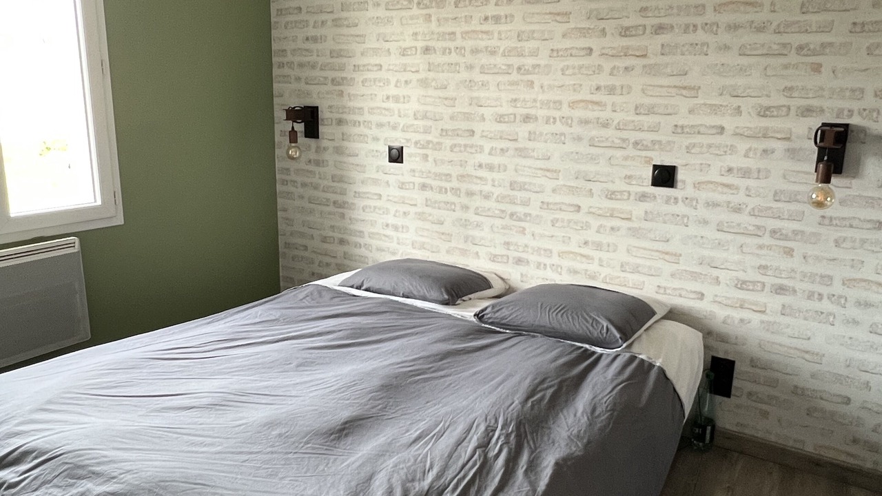 Photo of Bedroom in Saint-Macaire