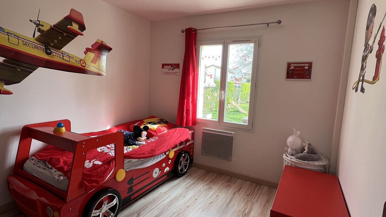 Photo of Bedroom in Saint-Macaire