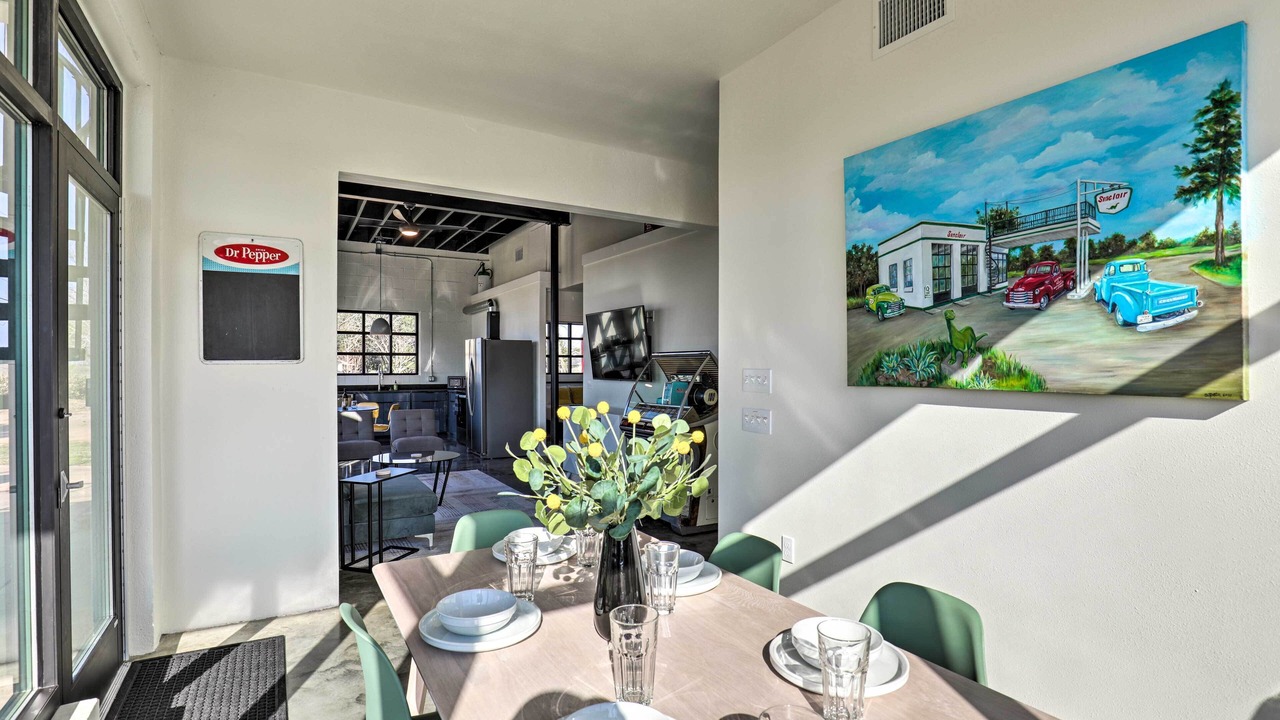 Photo of Livingroom in Schulenburg
