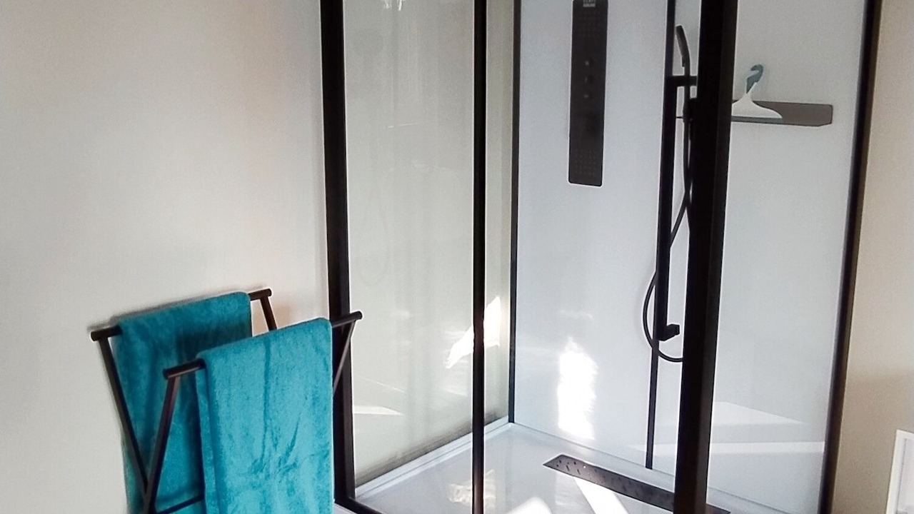 Photo of Bathroom in Wardrecques