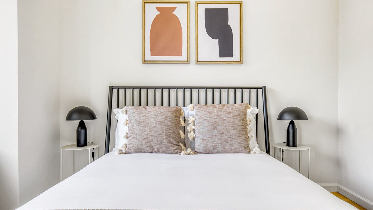 Photo of Bedroom in Hunters Point