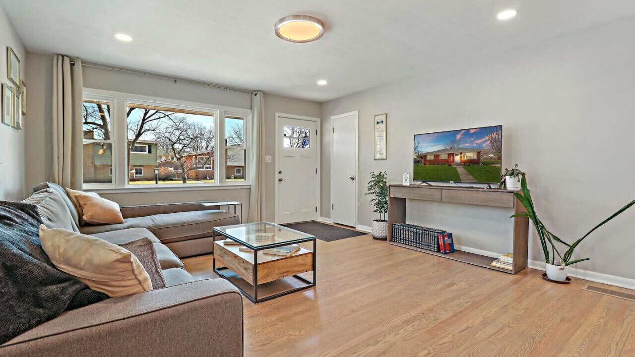 Photo of Livingroom in Waukegan