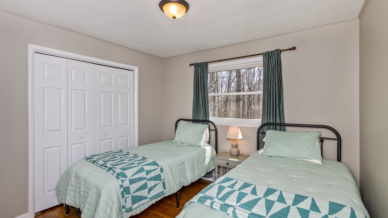 Photo of Bedroom in Arden
