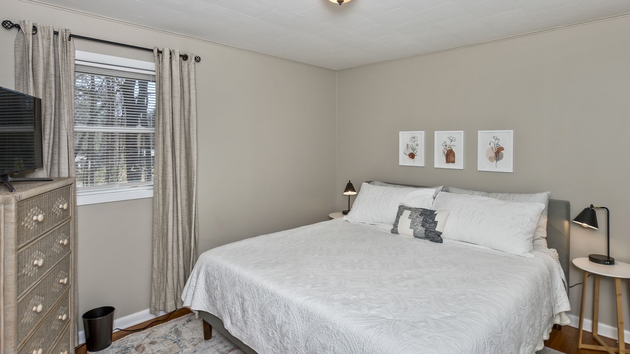 Photo of Bedroom in Arden