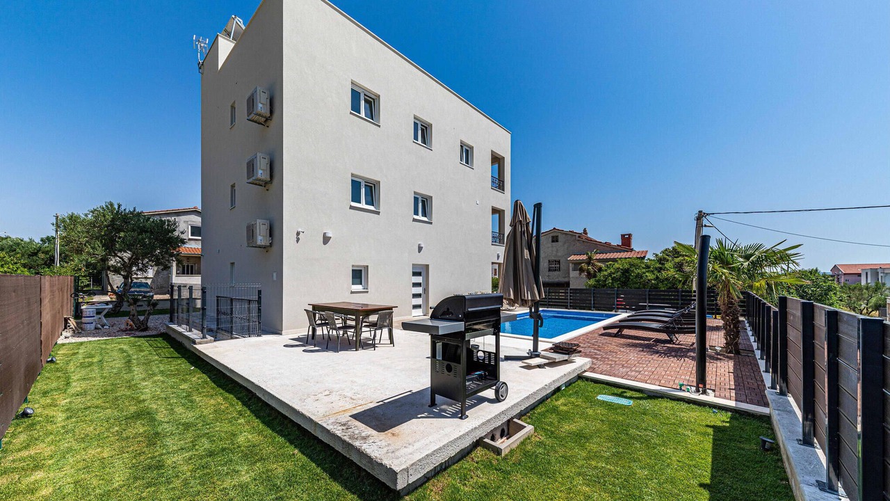 Photo of Outdoor in Kastel Luksic