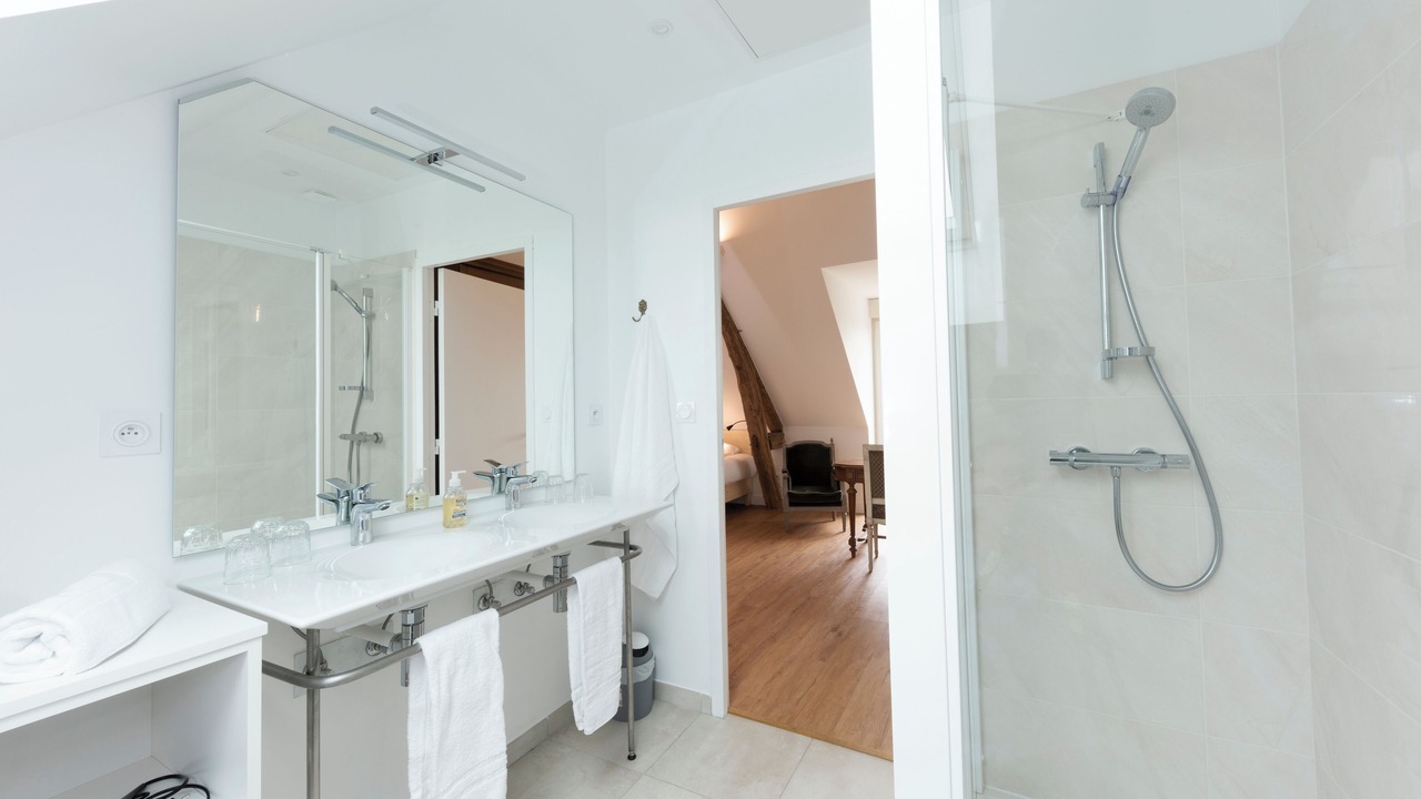 Photo of Bathroom in Chemery