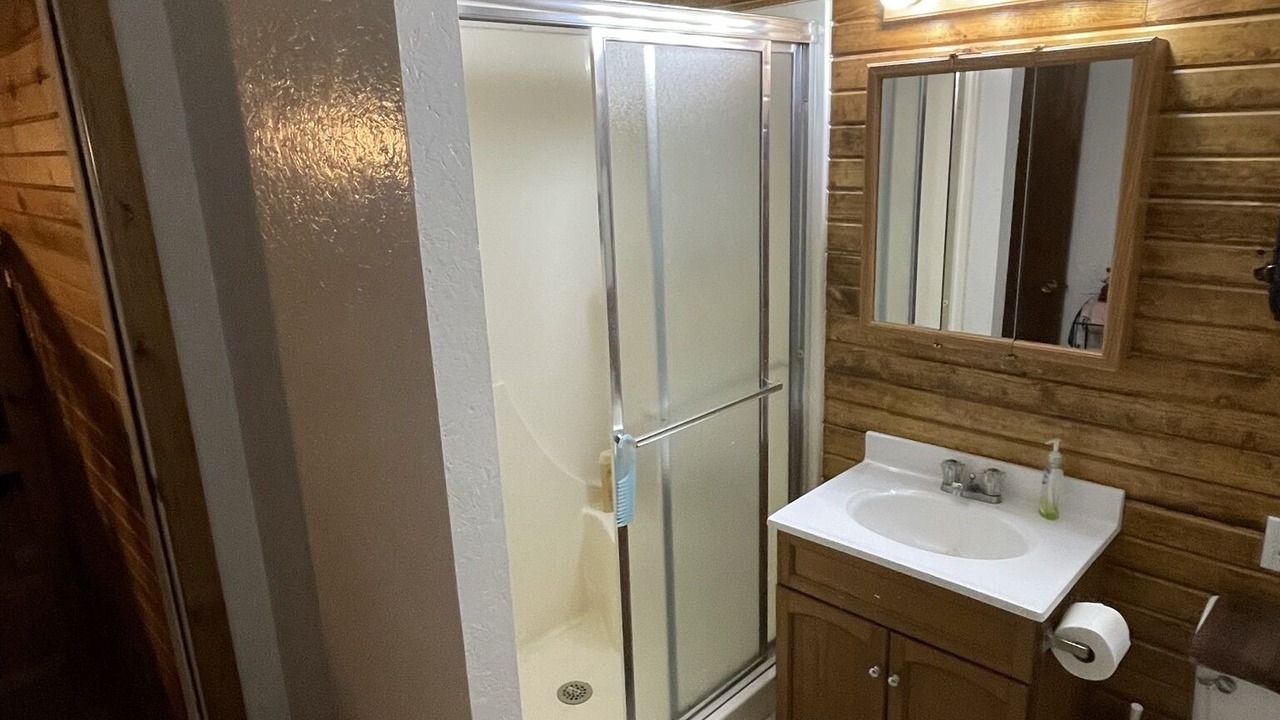 Photo of Bathroom in Wheeler County