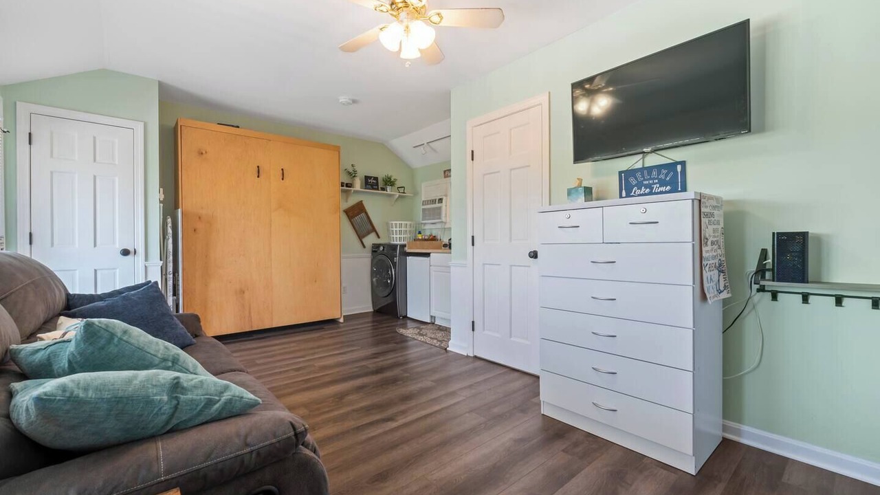 Photo of Livingroom in Laconia