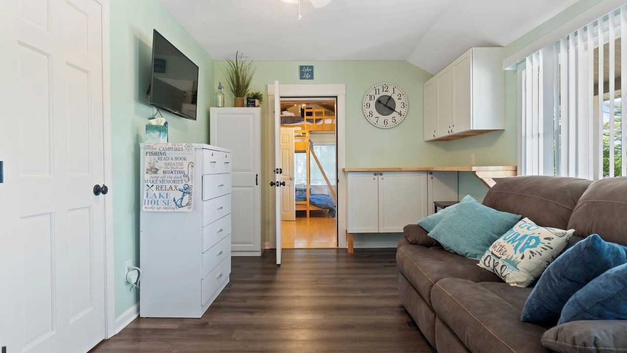 Photo of Livingroom in Laconia