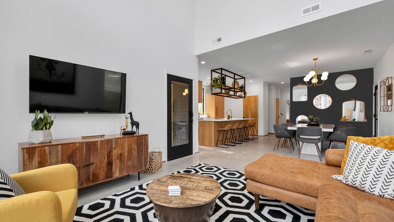 Photo of Livingroom in Stuart Heights - Rivermont
