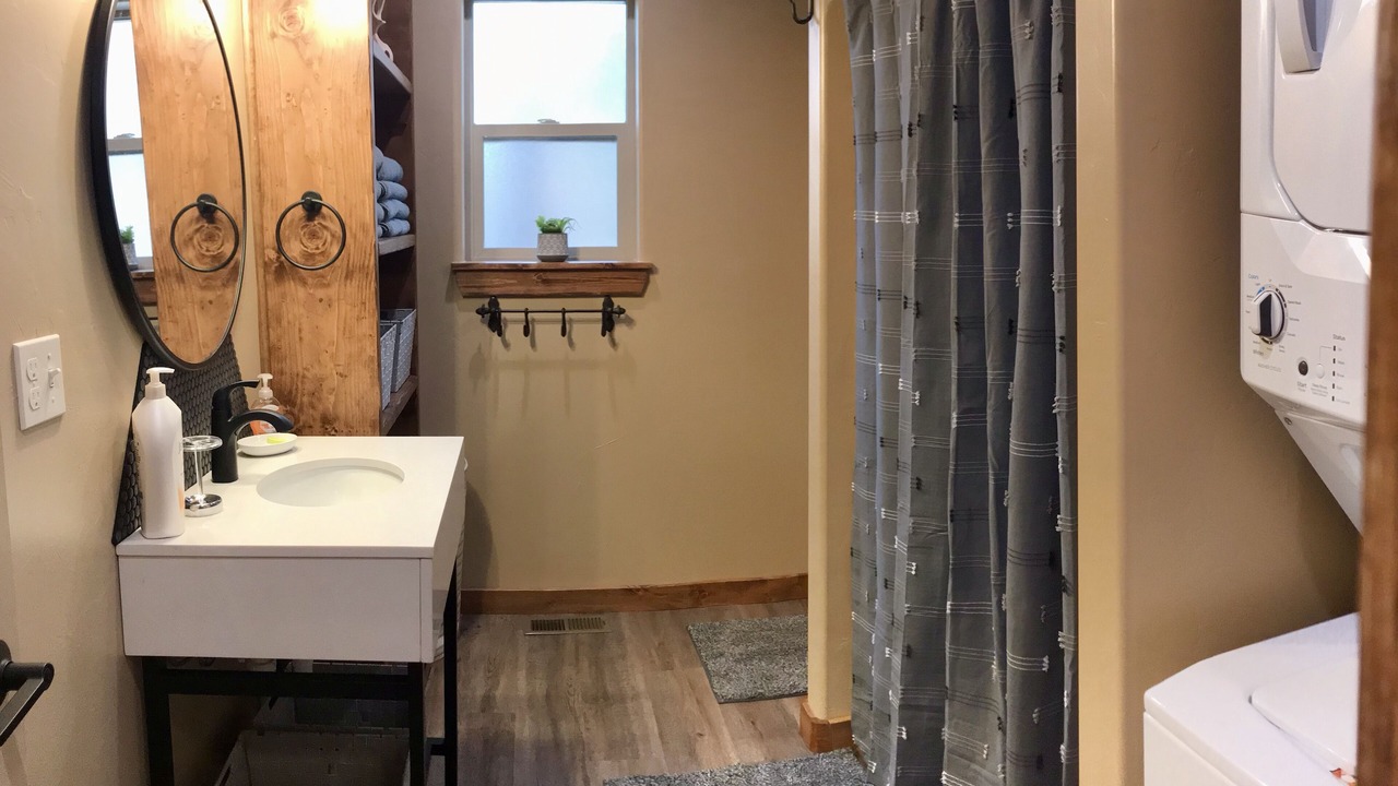 Photo of Bathroom in Cloudcroft