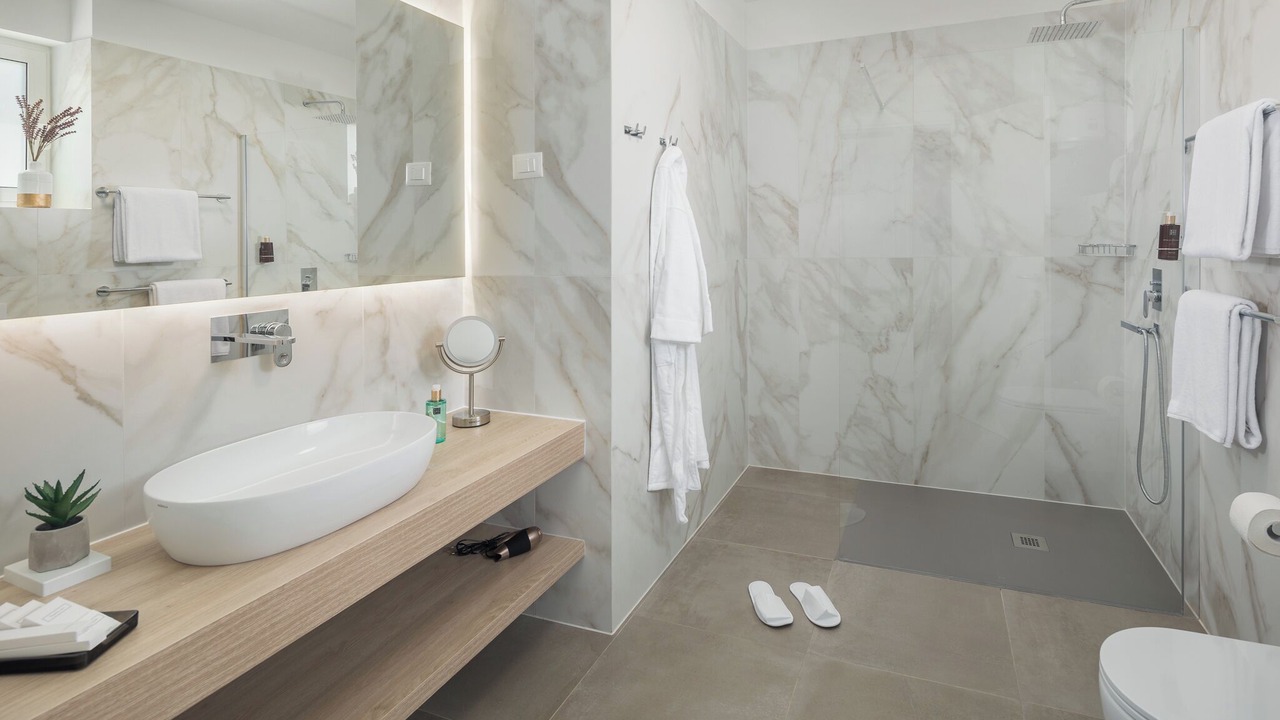 Photo of Bathroom in Mali Maj