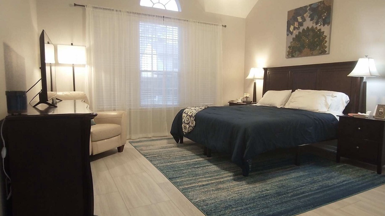 Photo of Bedroom in Indian Springs