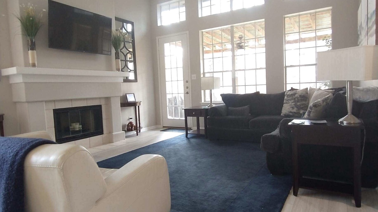 Photo of Livingroom in Indian Springs