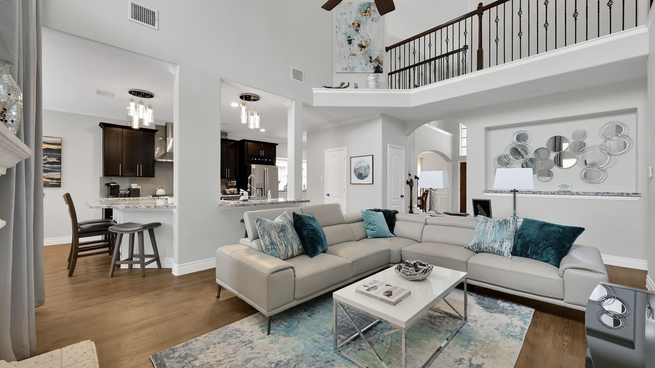 Photo of Livingroom in Cypress