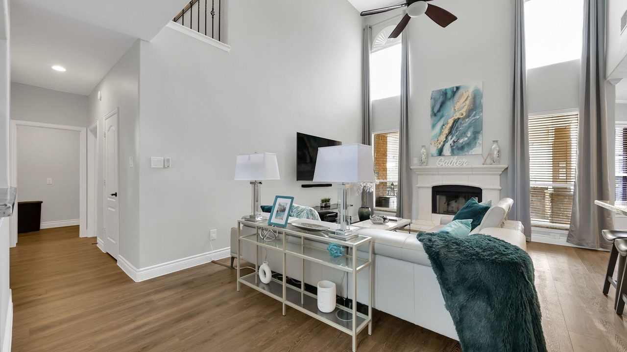 Photo of Livingroom in Cypress
