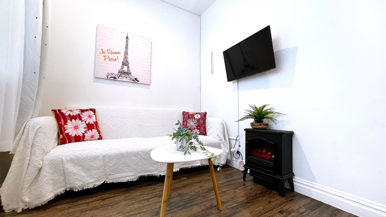 Photo of Livingroom in East Flushing