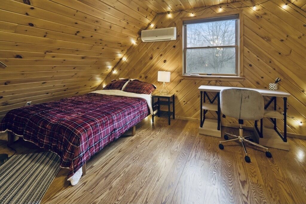 Photo of Bedroom in Ithaca