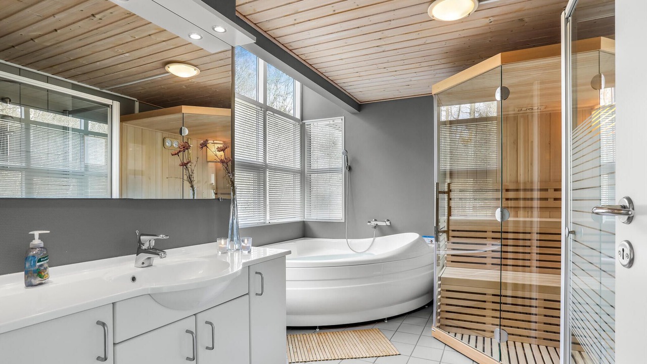 Photo of Bathroom in Hasle