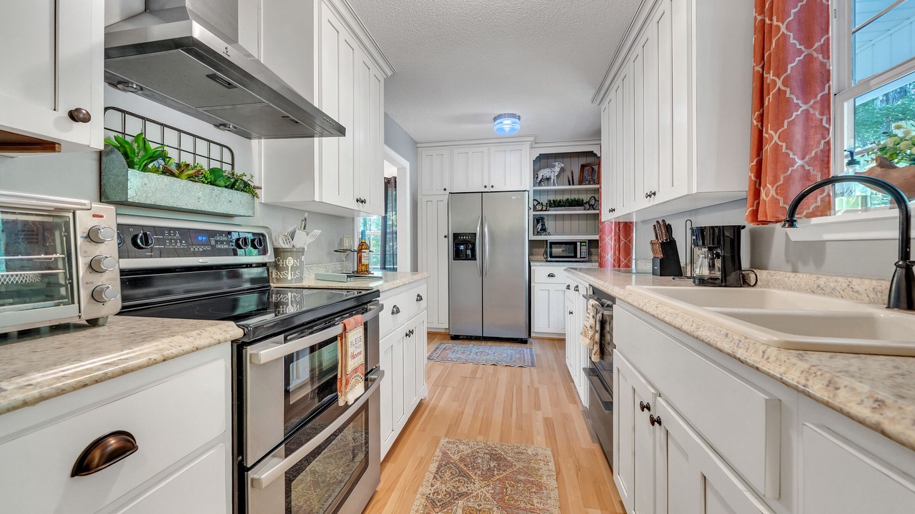 Photo of Kitchen in Eatonton