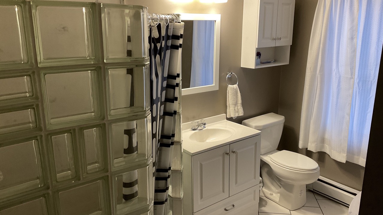 Photo of Bathroom in Evart