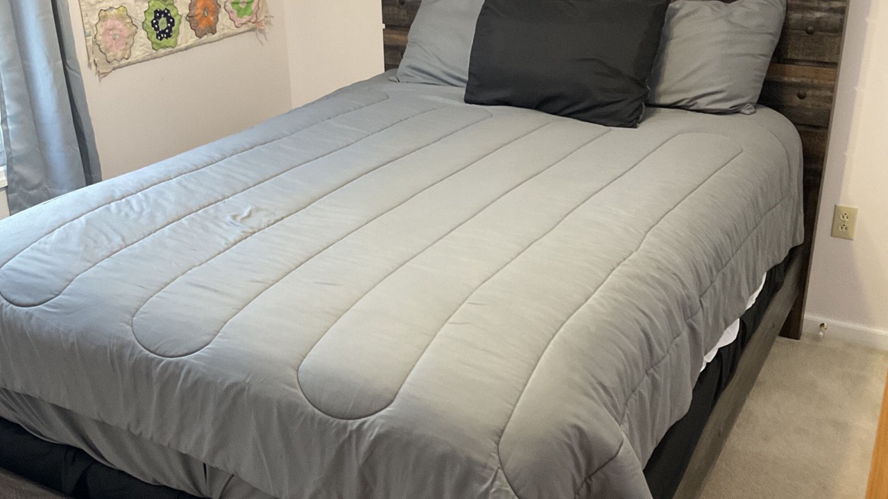 Photo of Bedroom in Evart