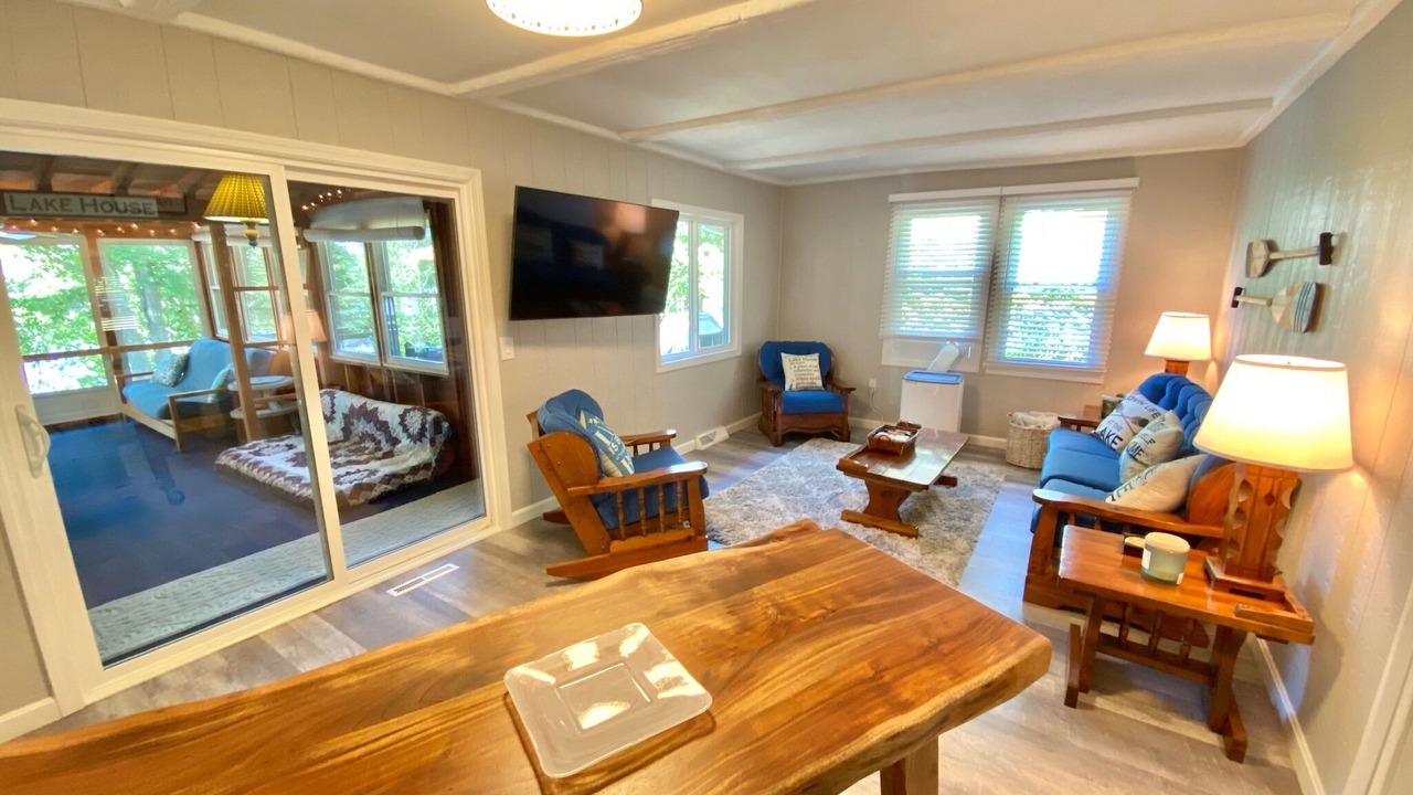 Photo of Livingroom in Hinsdale