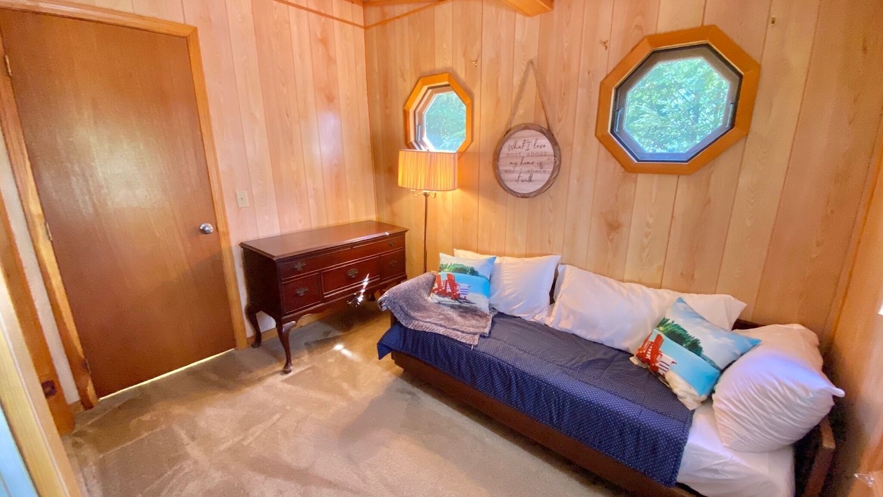 Photo of Bedroom in Hinsdale