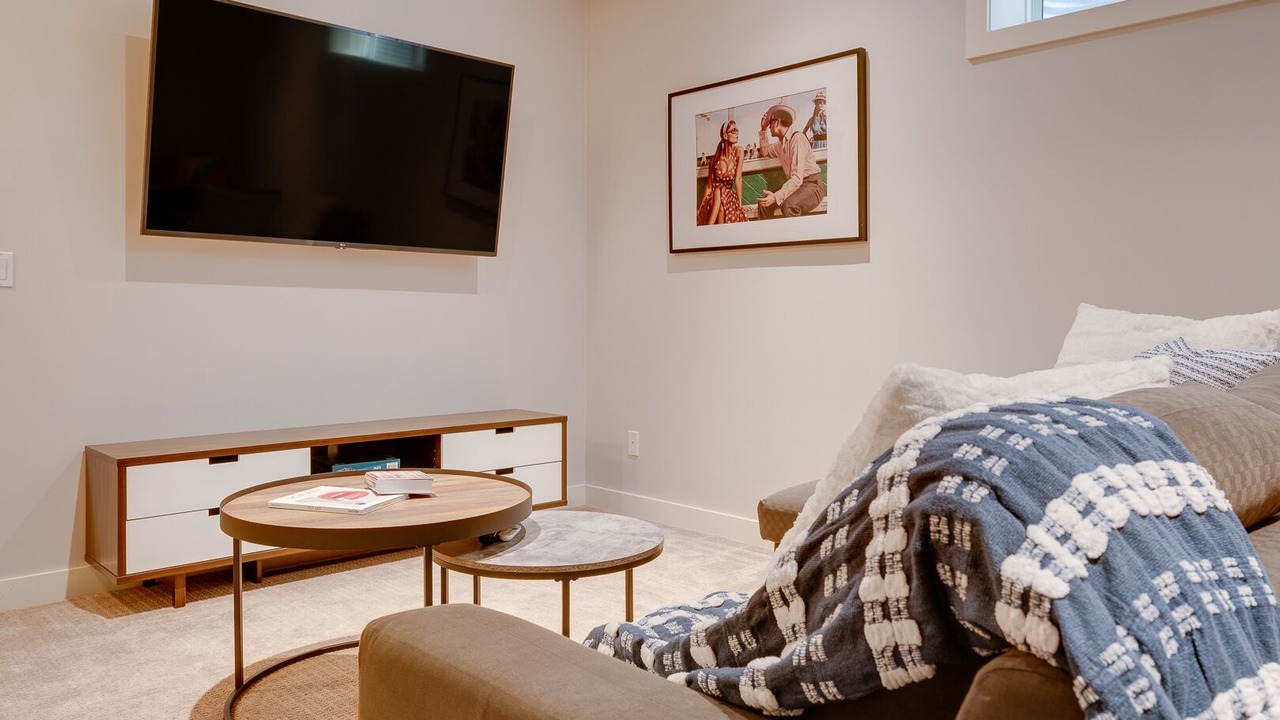 Photo of Livingroom in Marda Loop