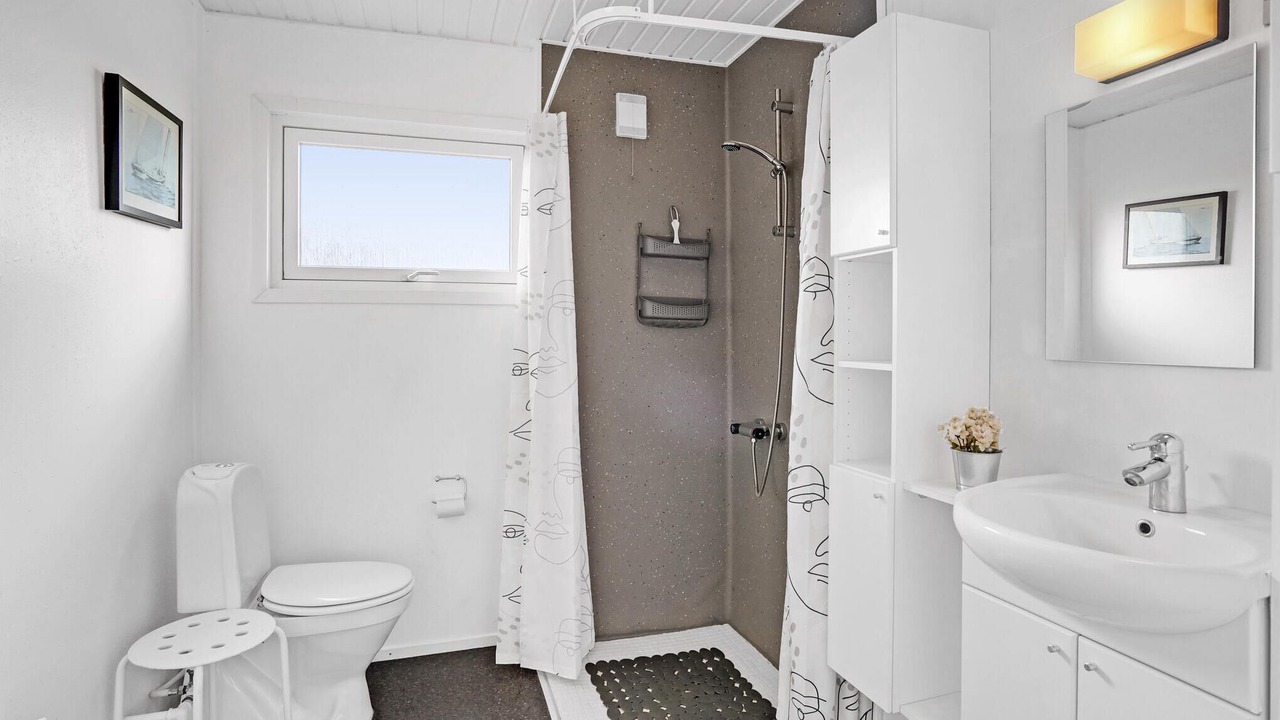 Photo of Bathroom in Aarosund