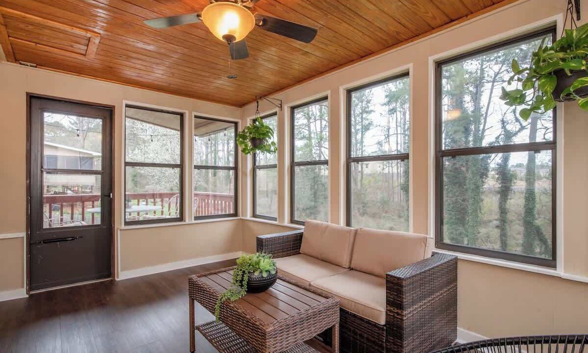 Photo of Livingroom in Lawrenceville