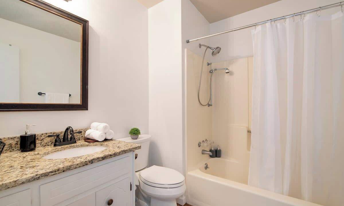 Photo of Bathroom in Lawrenceville