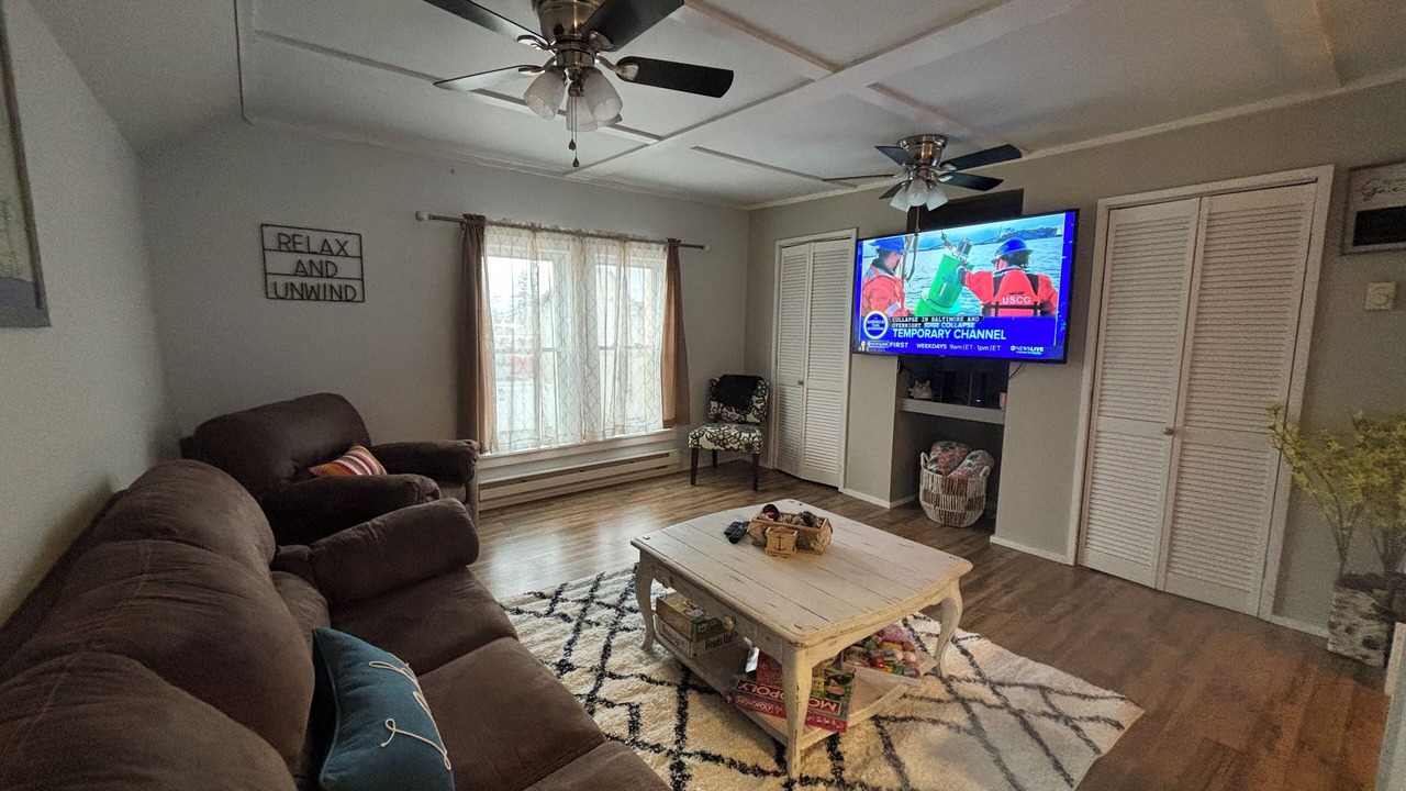 Photo of Livingroom in Sylvan Beach