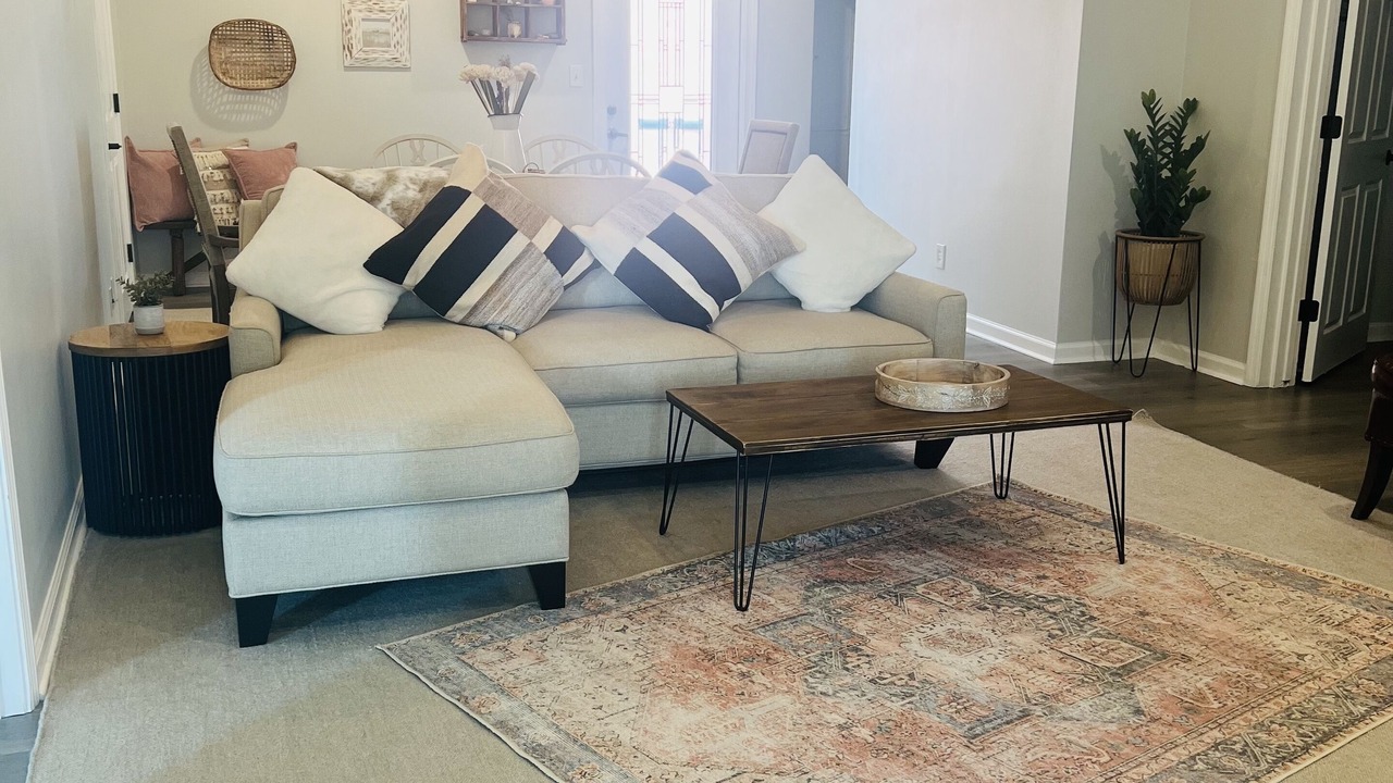 Photo of Livingroom in Roswell