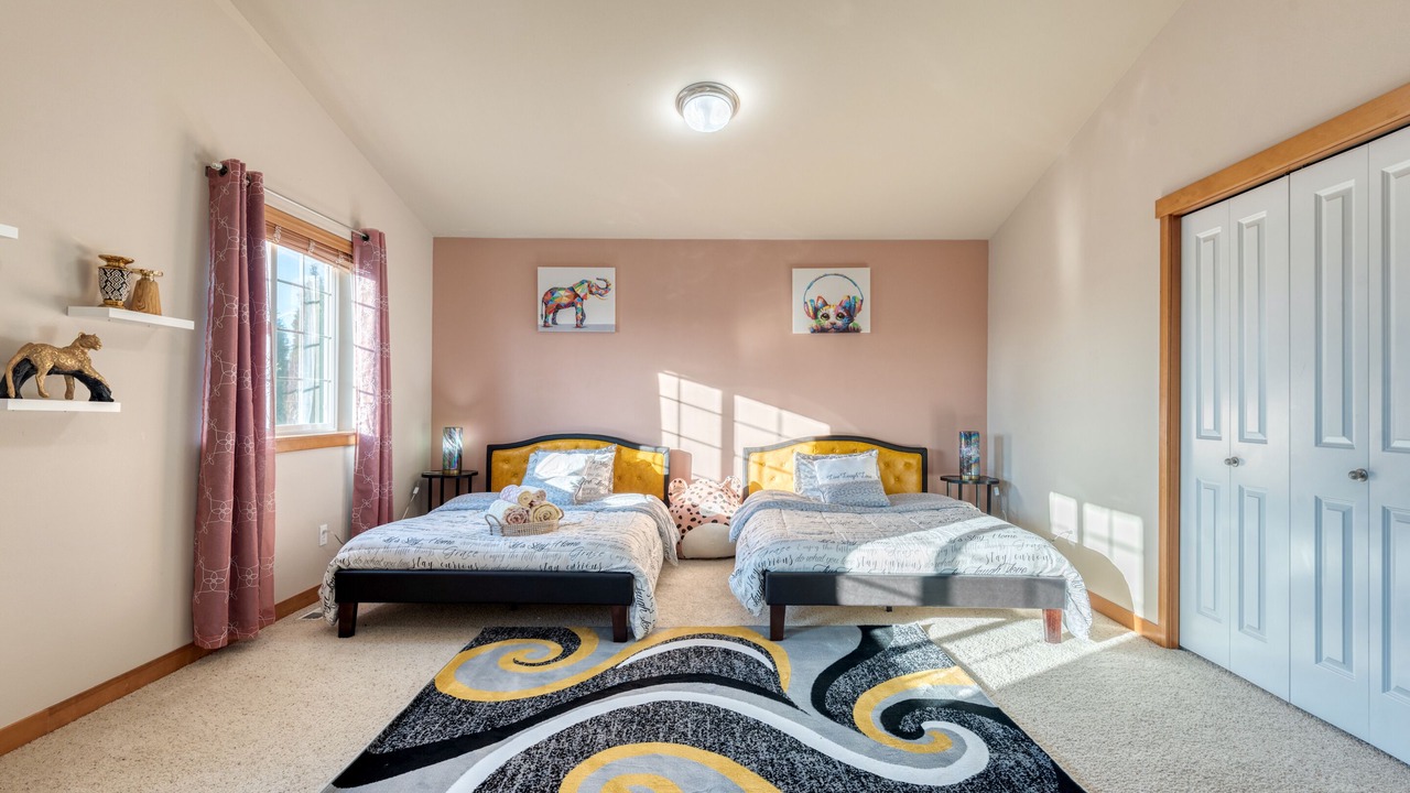 Photo of Bedroom in North Creek