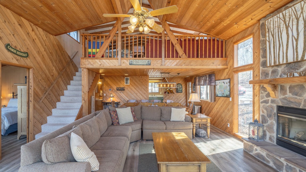 Photo of Livingroom in Innsbrook